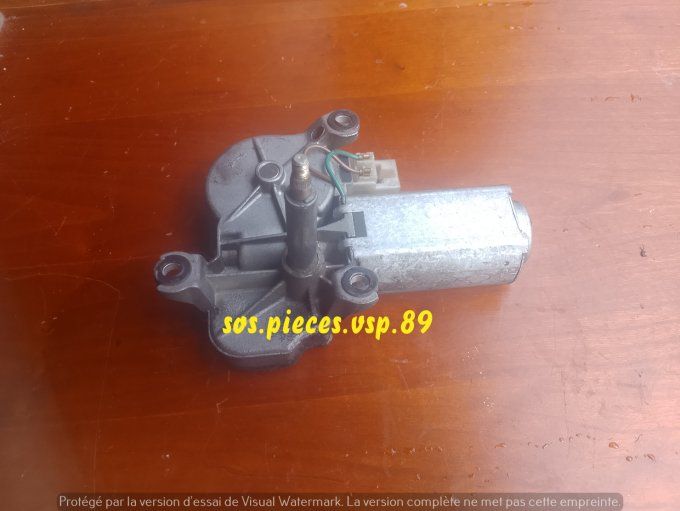 MOTEUR ESSUIE GLACE ARRIERE AIXAM 