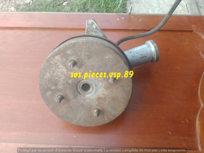 PIVOT PORTE MOYEU FUSEE TRAIN AVANT DROITE MICROCAR AVEC SON TAMBOUR