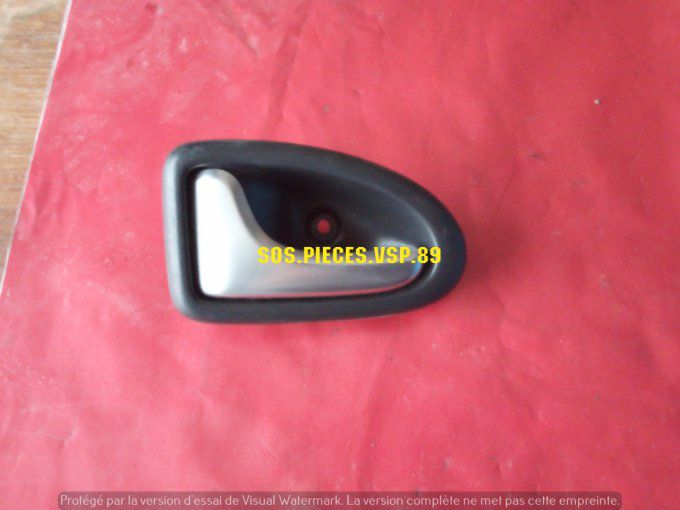 POIGNEE OUVERTURE INTERIEUR PORTE GAUCHE MICROCAR MGO 1 ET 2 - M8 - F8C - LIGIER JSRC